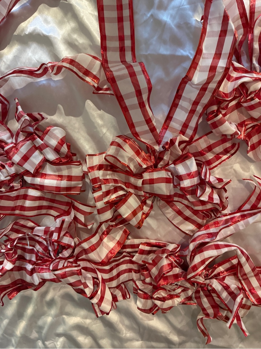 Red & White Gingham Holiday Ribbon Garland with Bows